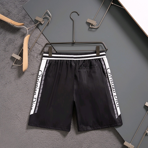 ブランドハーフパンツ背面デザイン